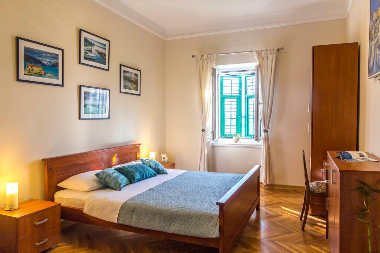 Apartman Natalia Tivat Luaran gambar