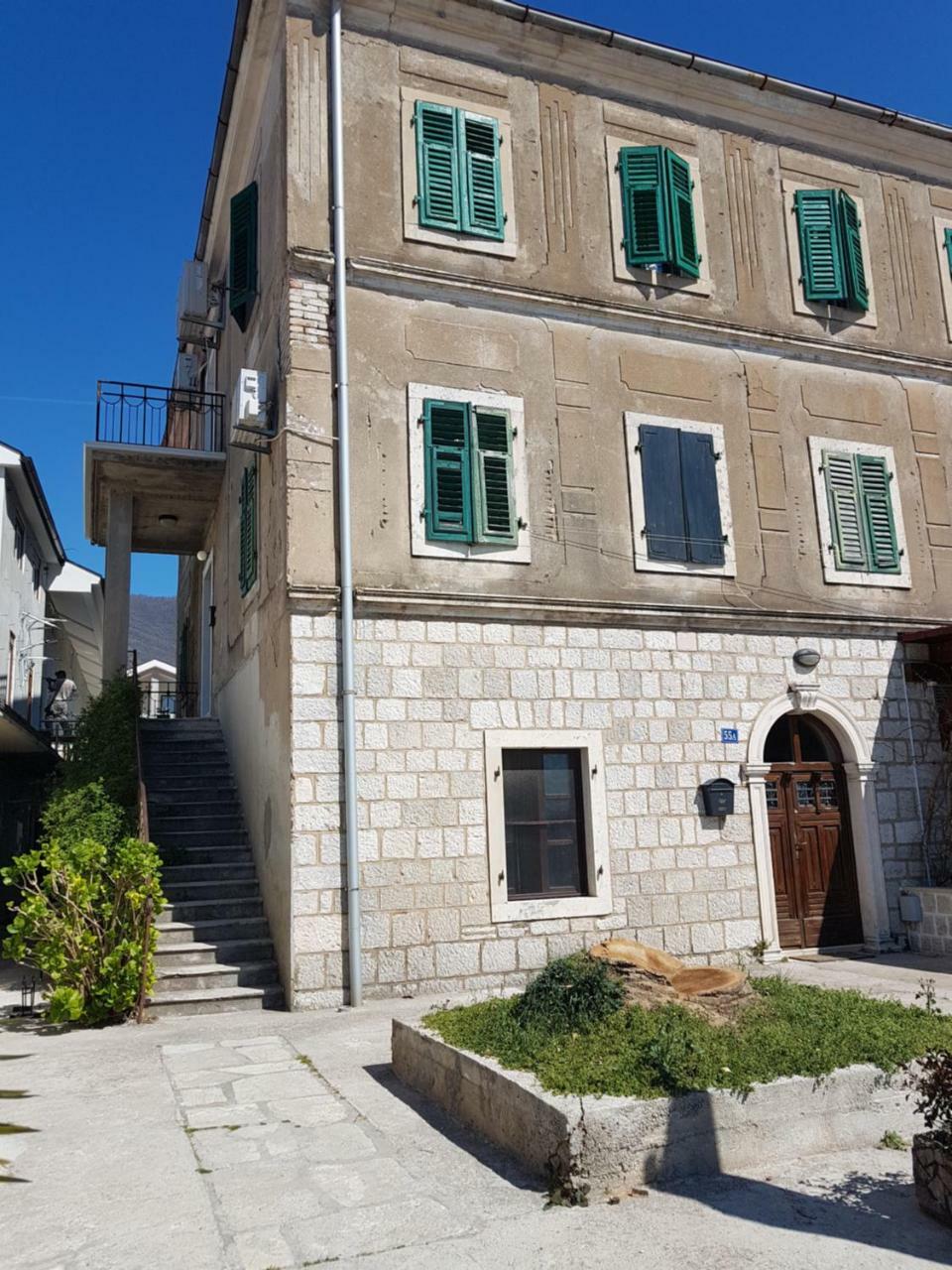 Apartman Natalia Tivat Luaran gambar